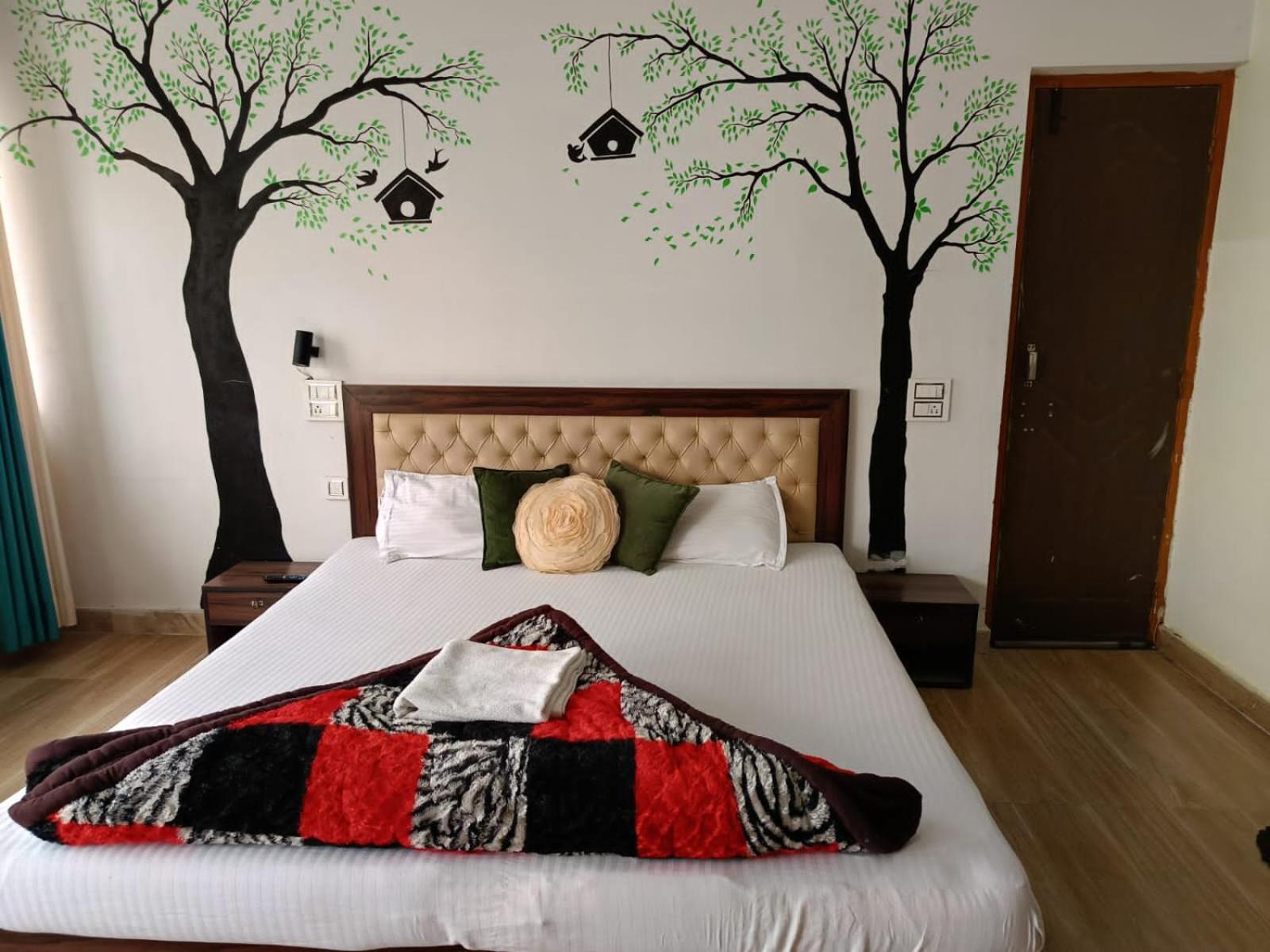 לנסדאון Joshi Holiday Home Stay מראה חיצוני תמונה